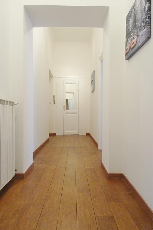 Flaminia 26 * Rome